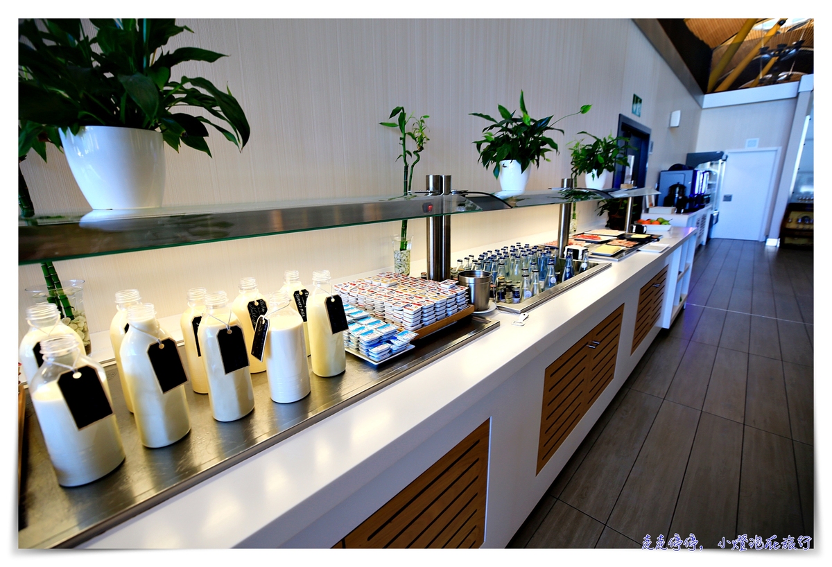 馬德里機場T4s機場貴賓室｜sala vip lounge Neptuno，龍騰卡、ＰＰ卡適用～餐點多、空間大、超推薦候機空間～